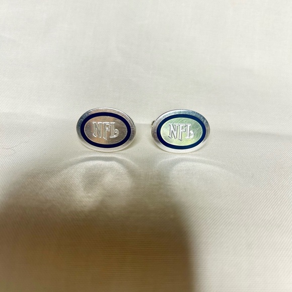 Authentic Tiffany & Co. NFL Sterling Silver Cufflinks with Box and Felt Pouch - Picture 6 of 6